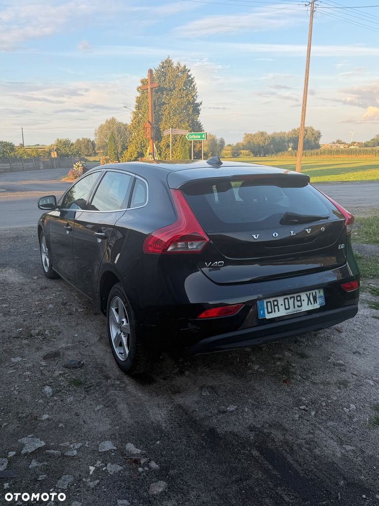 Volvo V40 D2 Momentum - 3