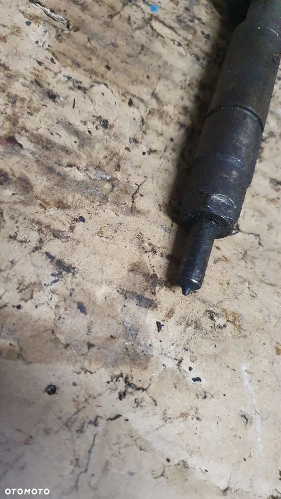 WTRYSK WTRYSKIWACZ OPEL VECTRA C ZAFIRA B Z19 DT 1.9 - 2