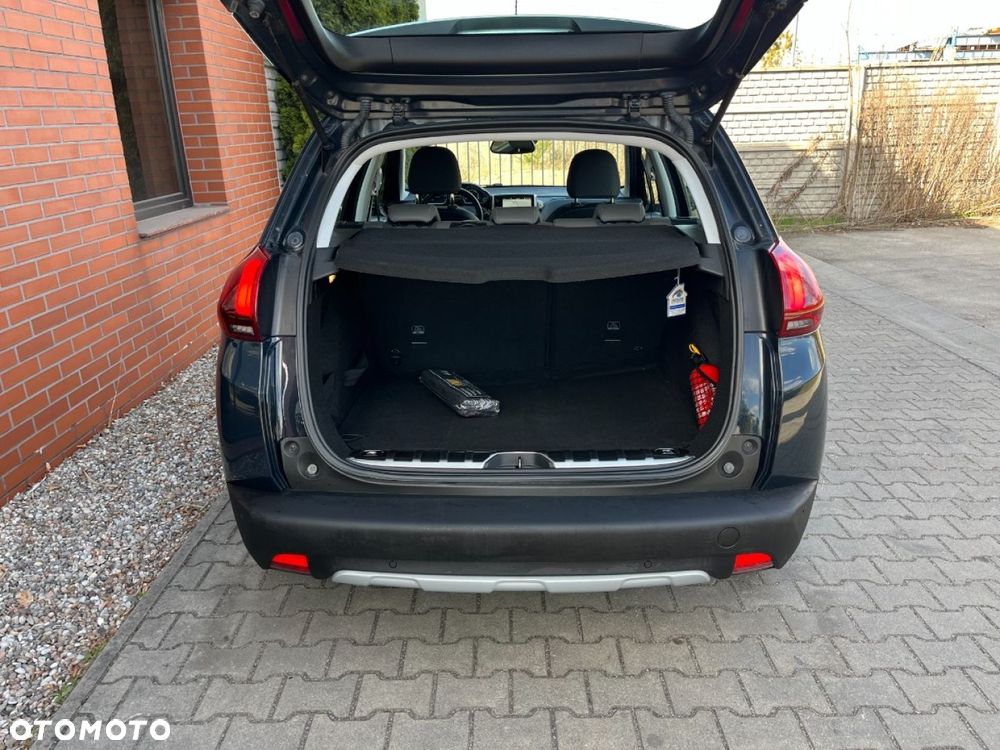 Peugeot 2008 1.2 Pure Tech GPF Allure S&S EAT6 - 30