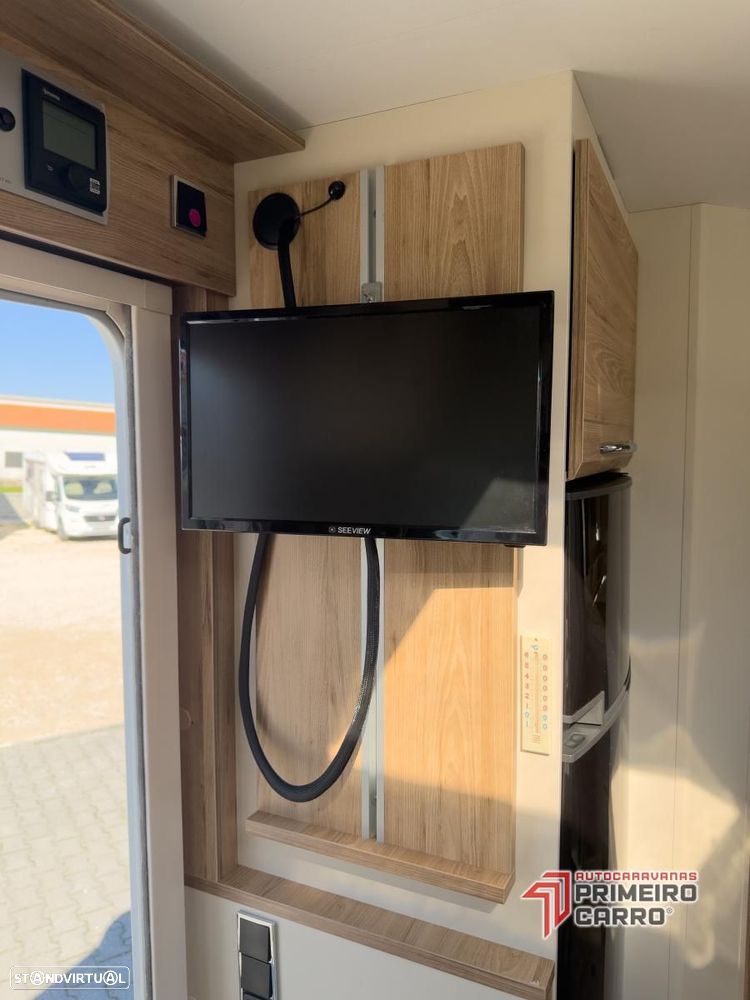 Bavaria Style I740 c.central e basculante - 14