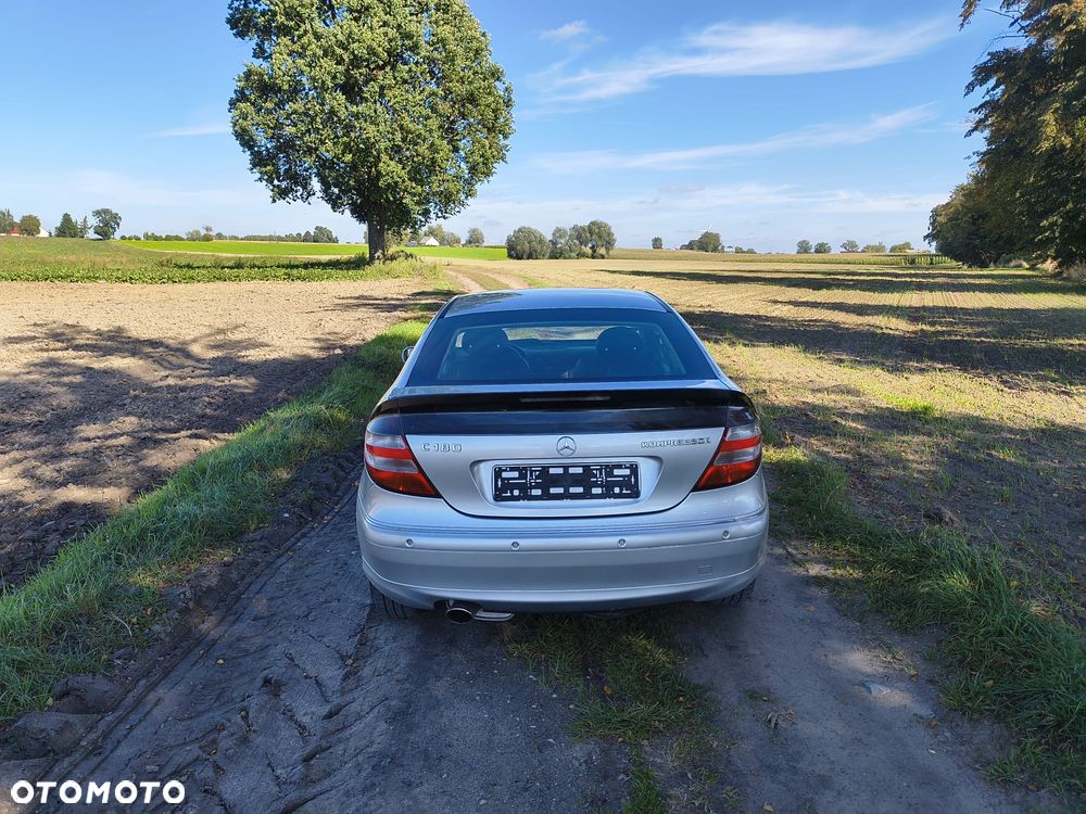 Mercedes-Benz Klasa C 180 Kompressor Automatik Sport Edition - 4