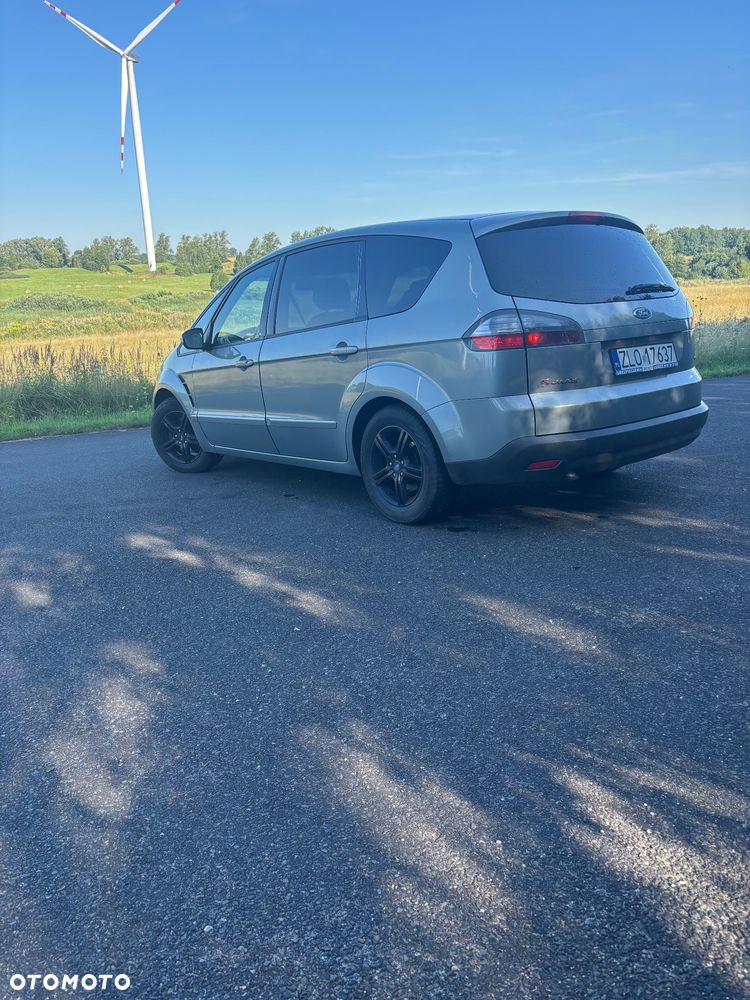 Ford S-Max 2.0 TDCi DPF Titanium - 4