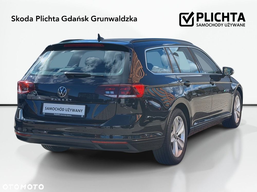 Volkswagen Passat - 7