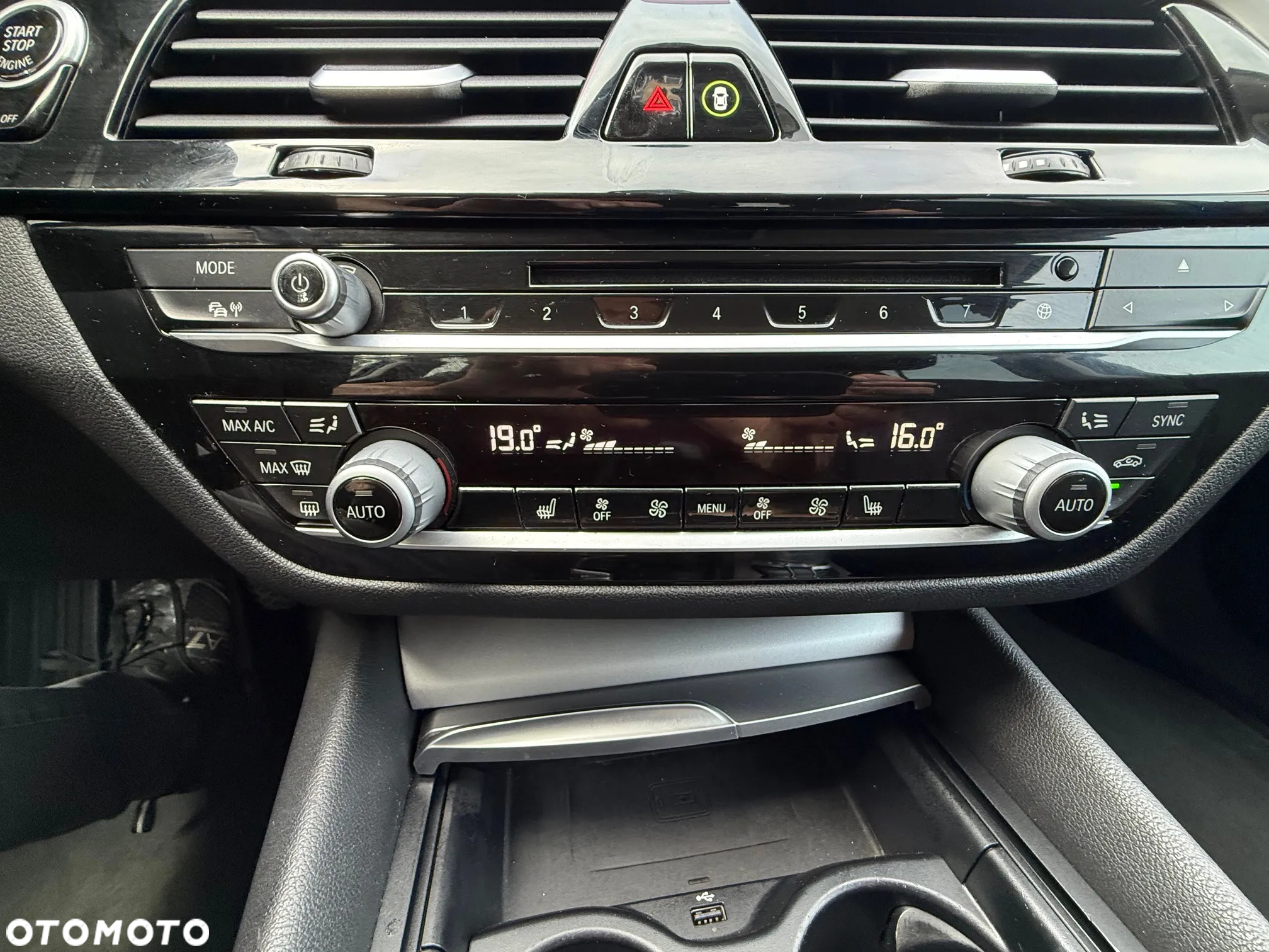 BMW Seria 5 520d Touring - 10