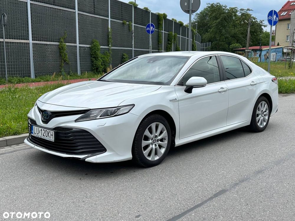 Toyota Camry 2.5 Hybrid Executive CVT - 6