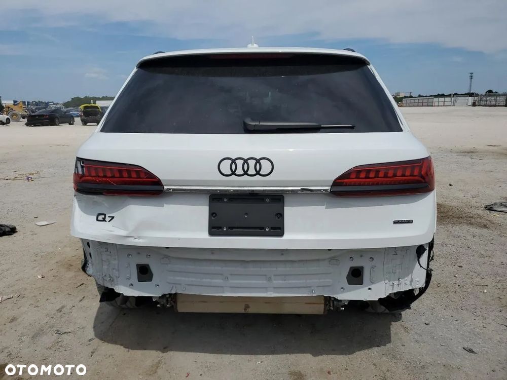 Audi Q7 - 6