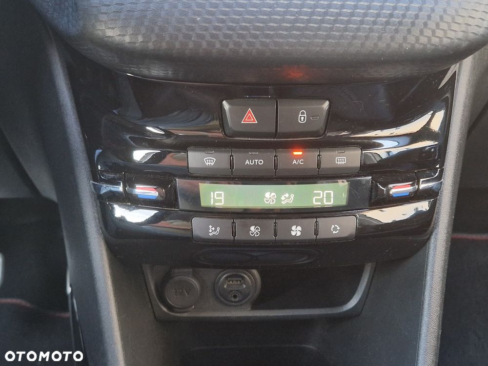 Peugeot 2008 PureTech 110 Stop&Start GT-Line Edition - 21