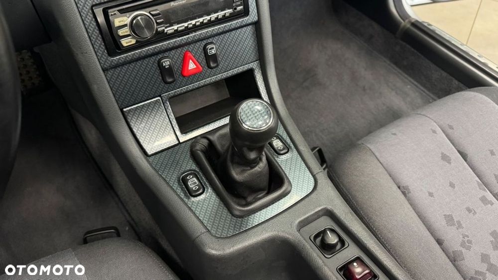 Mercedes-Benz SLK - 22