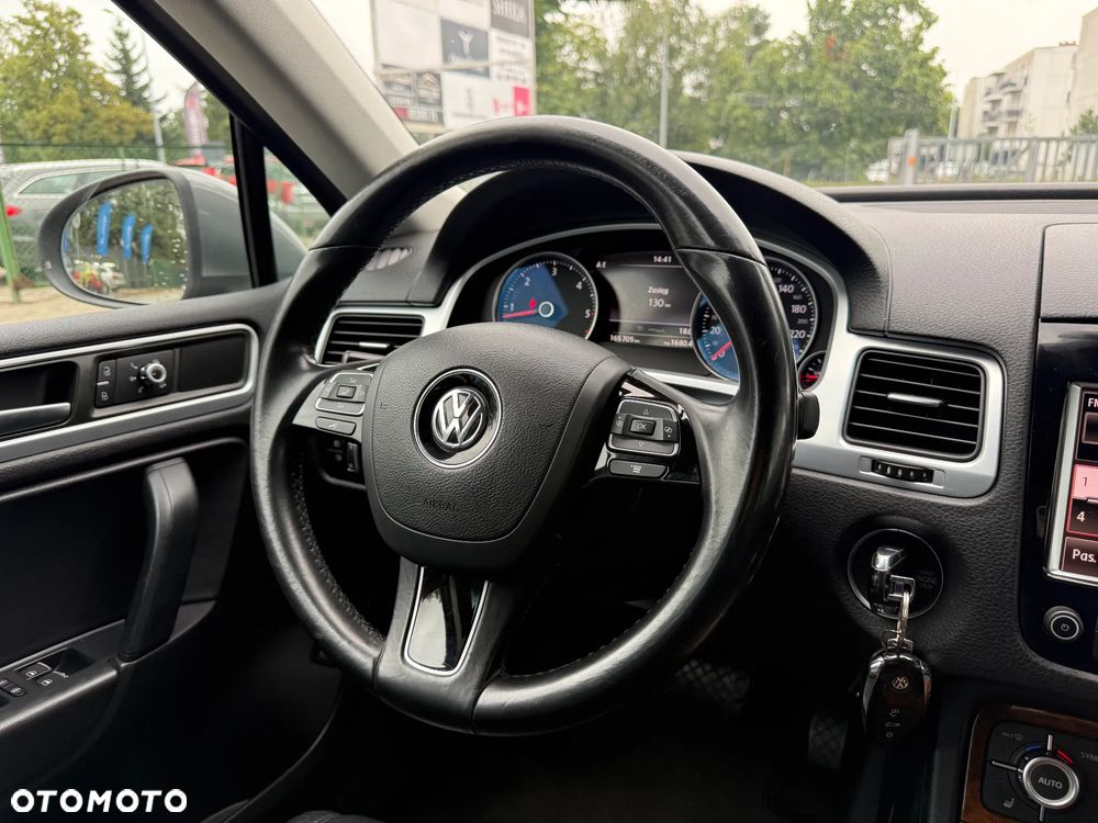 Volkswagen Touareg - 32