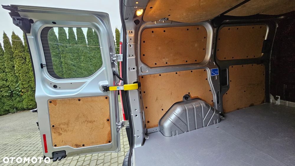 Ford Custom 2,2TDCI 155KM - 37