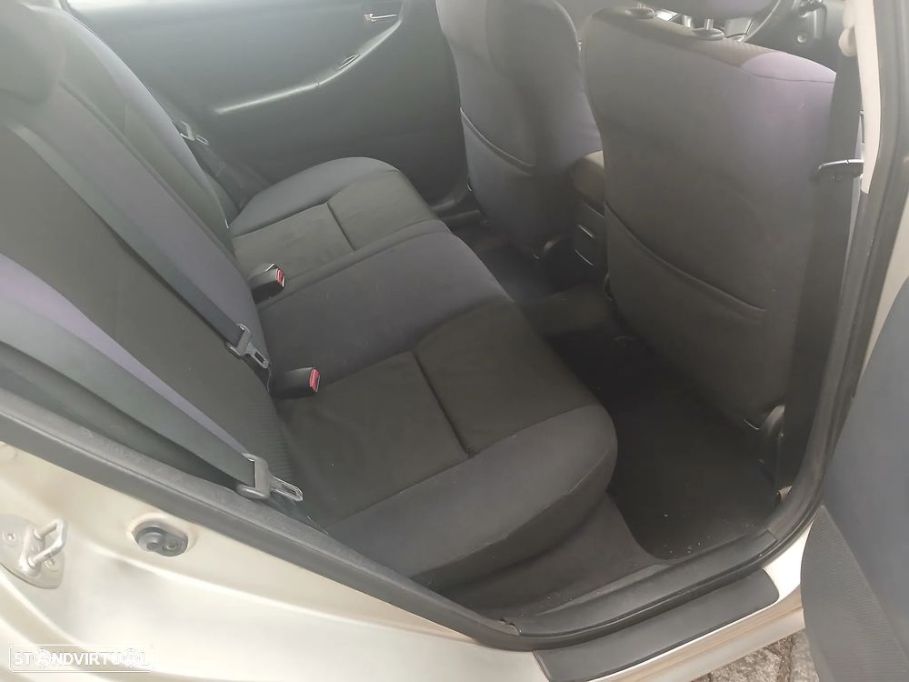 Toyota Corolla SW 1.4 D-4D - 7