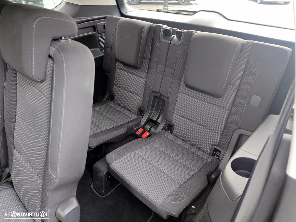 VW Touran 2.0 TDI Confortline - 10
