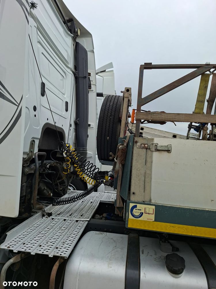 Mercedes-Benz Actros - 4