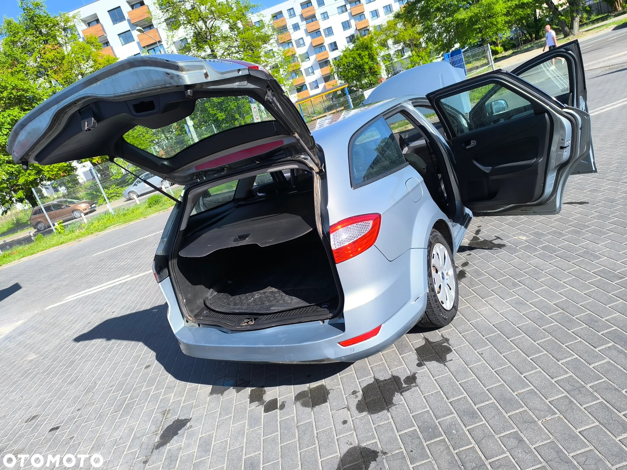 Ford Mondeo 1.8 TDCi Ambiente - 13