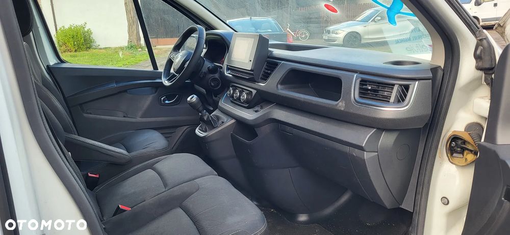 Renault Trafic - 22
