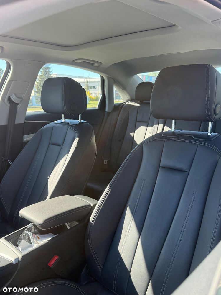 Audi A4 Limousine - 11
