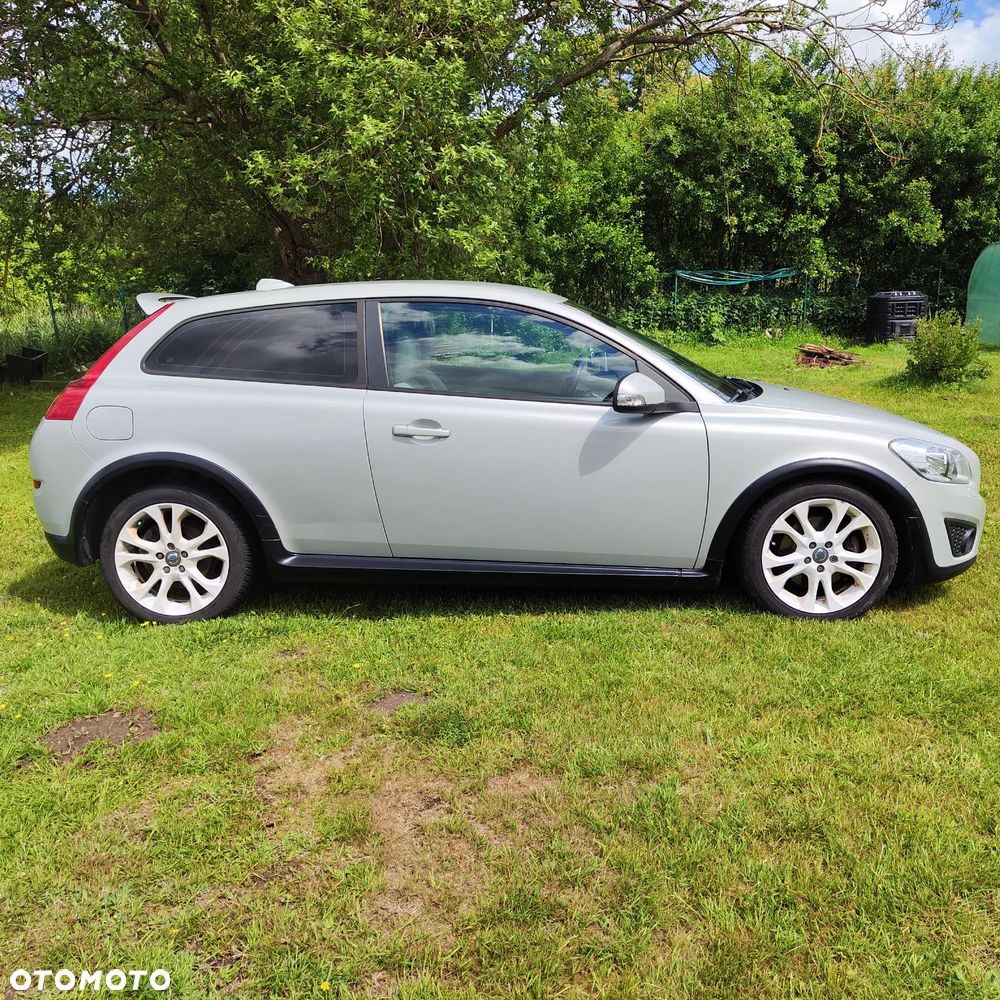 Volvo C30 D3 Summum - 4