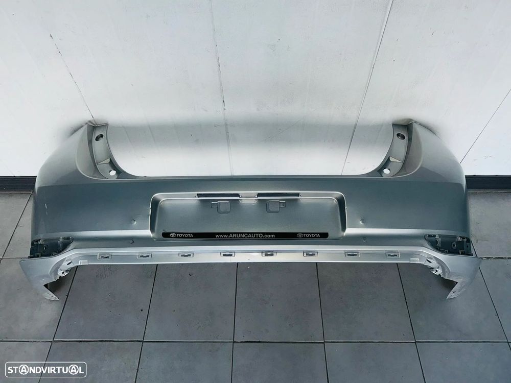Para Choques Trás Toyota Auris II - 2015 / 2024 - 2