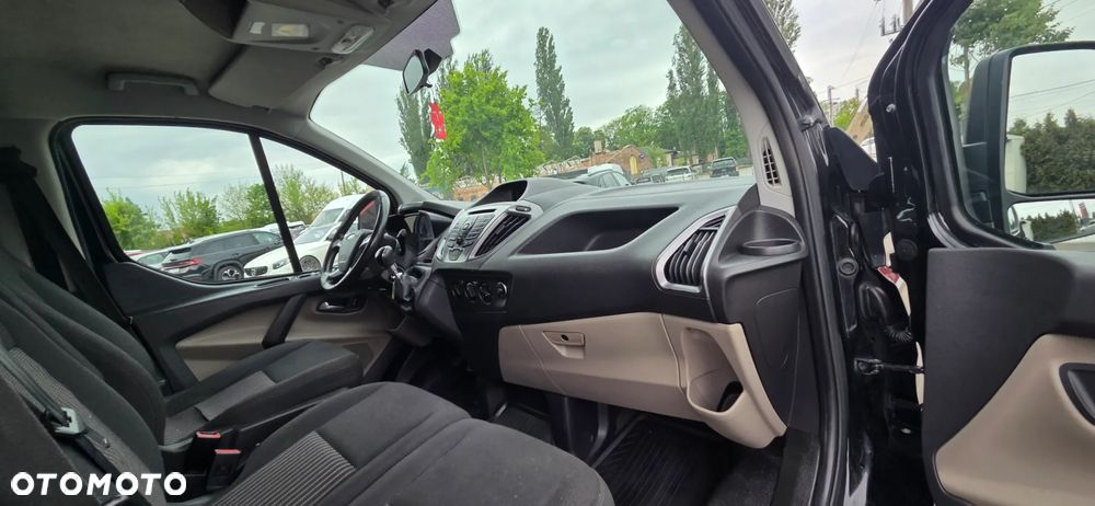 Ford TRANSIT CUSTOM - 32