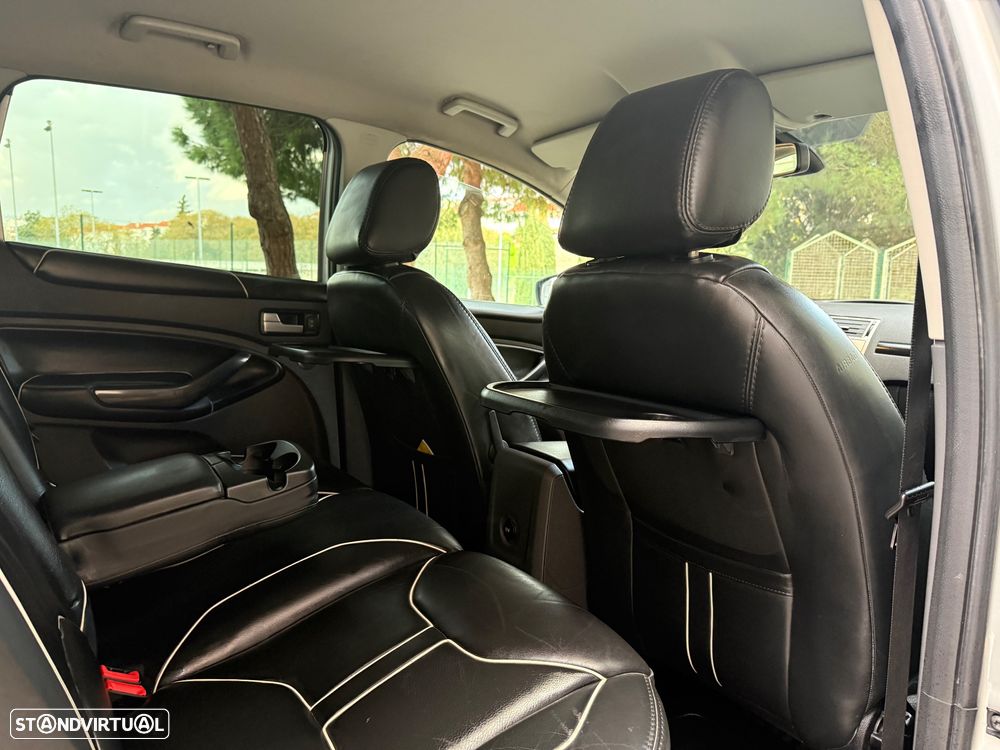 Ford Kuga 2.0 TDCi Titanium - 10