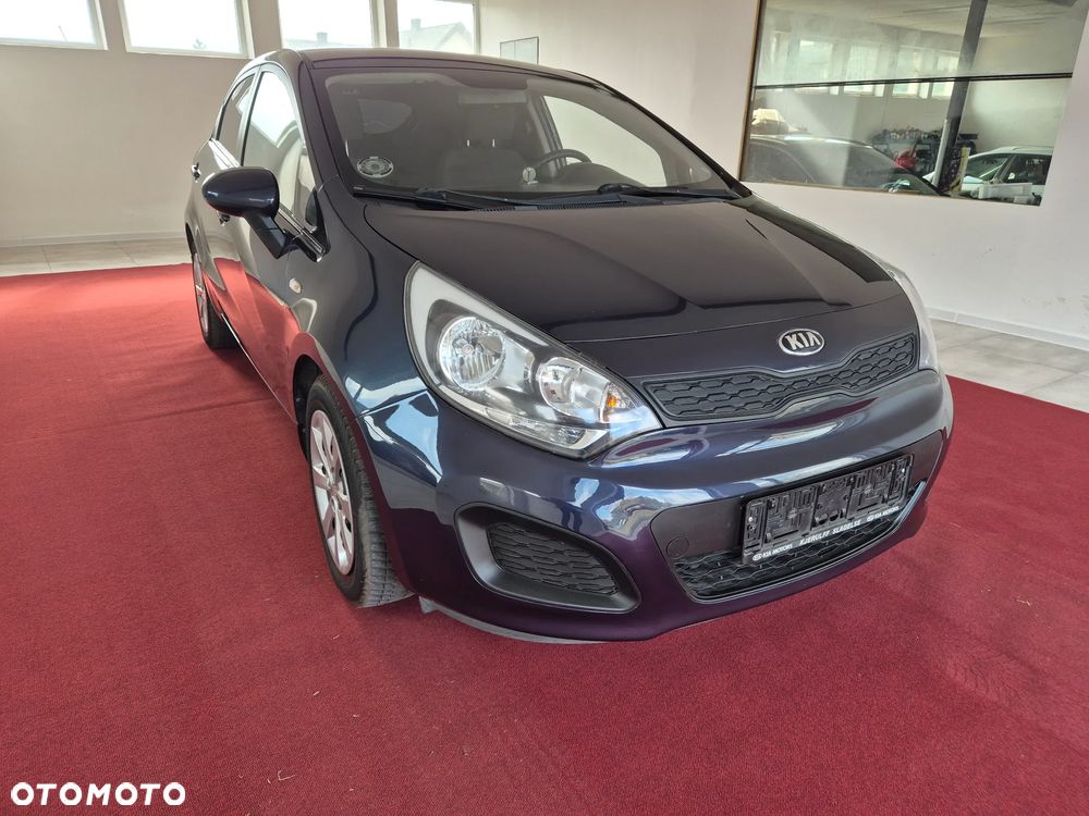 Kia Rio - 2