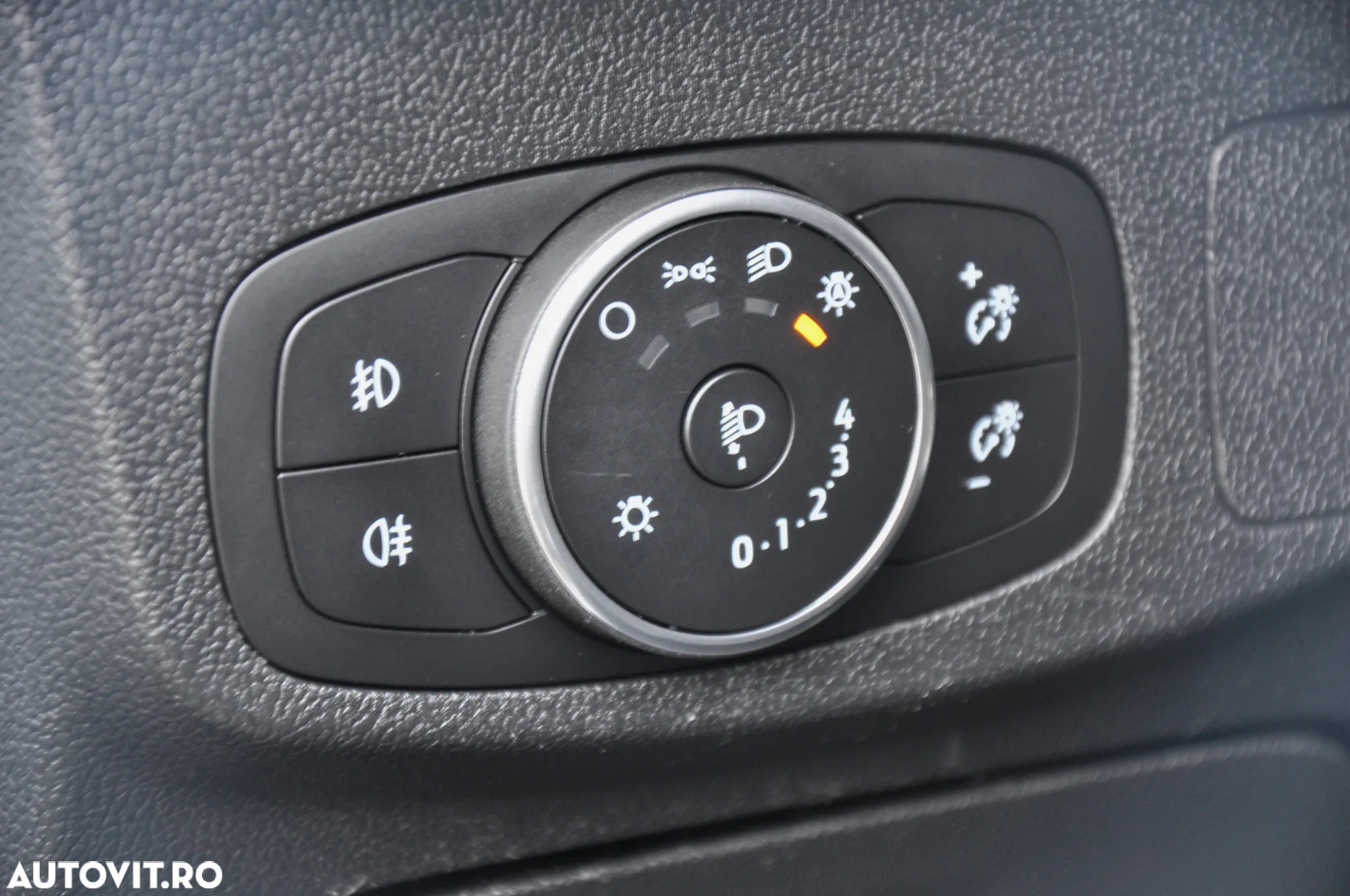 Ford Focus 1.5 EcoBlue Start-Stopp-System Aut. ACTIVE - 19