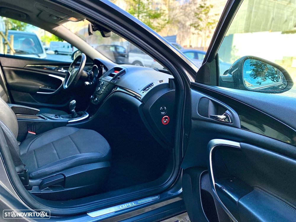 Opel Insignia Sports Tourer 2.0 CDTi Cosmo - 23