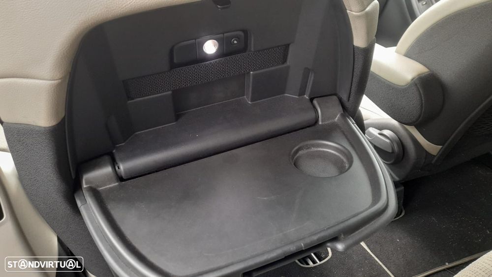 Citroën C4 Grand Picasso 1.6 HDi Exclusive - 17