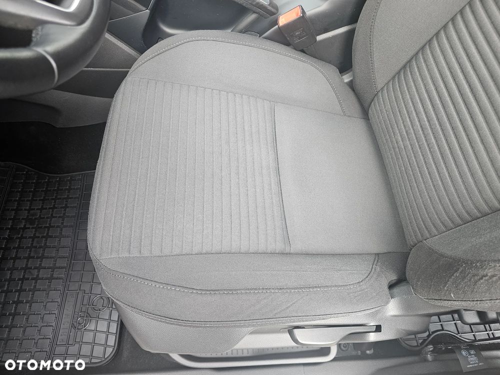 Ford Grand C-MAX - 12