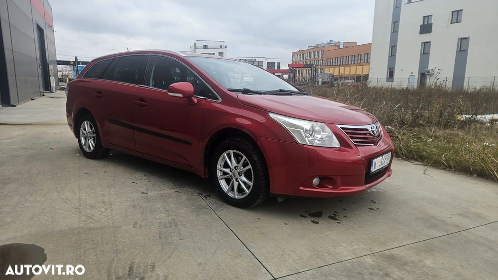 Toyota Avensis 1.8 Multidrive S Executive - 2