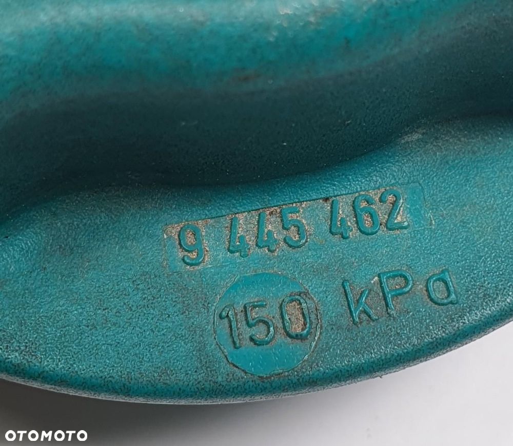 KOREK ZBIORNIKA WYRÓWNAWCZEGO VOLVO XC90 9445462 - 3
