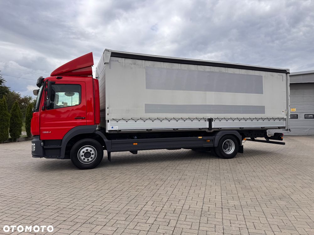 Mercedes-Benz ATEGO - 21