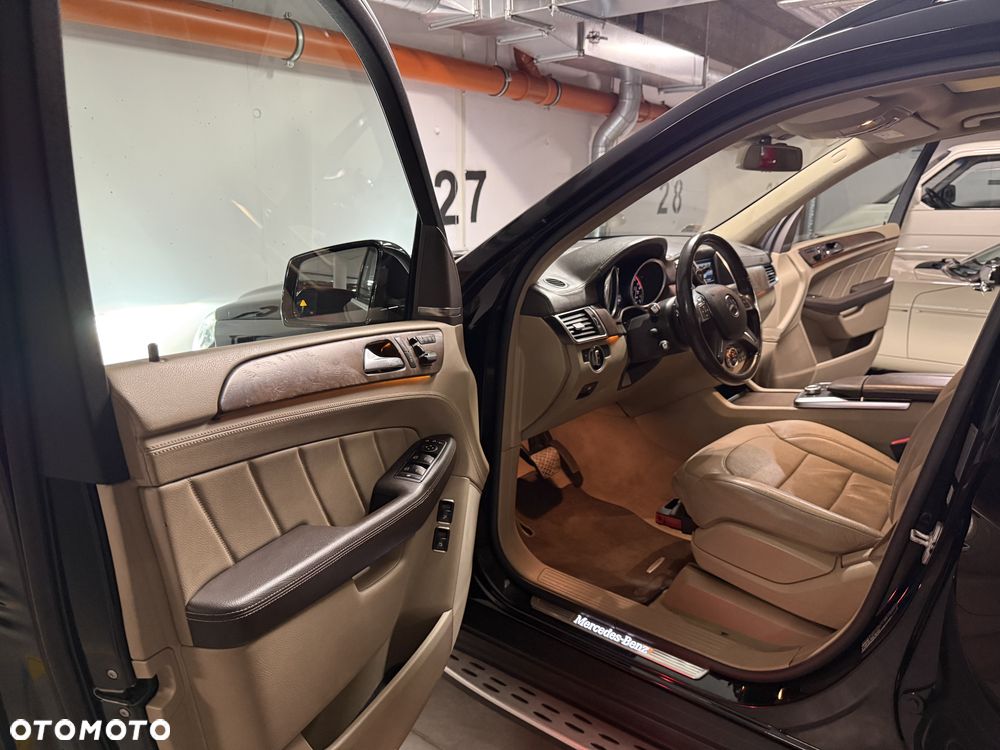 Mercedes-Benz GL - 15
