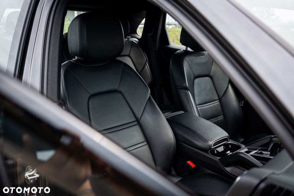 Porsche Cayenne - 13