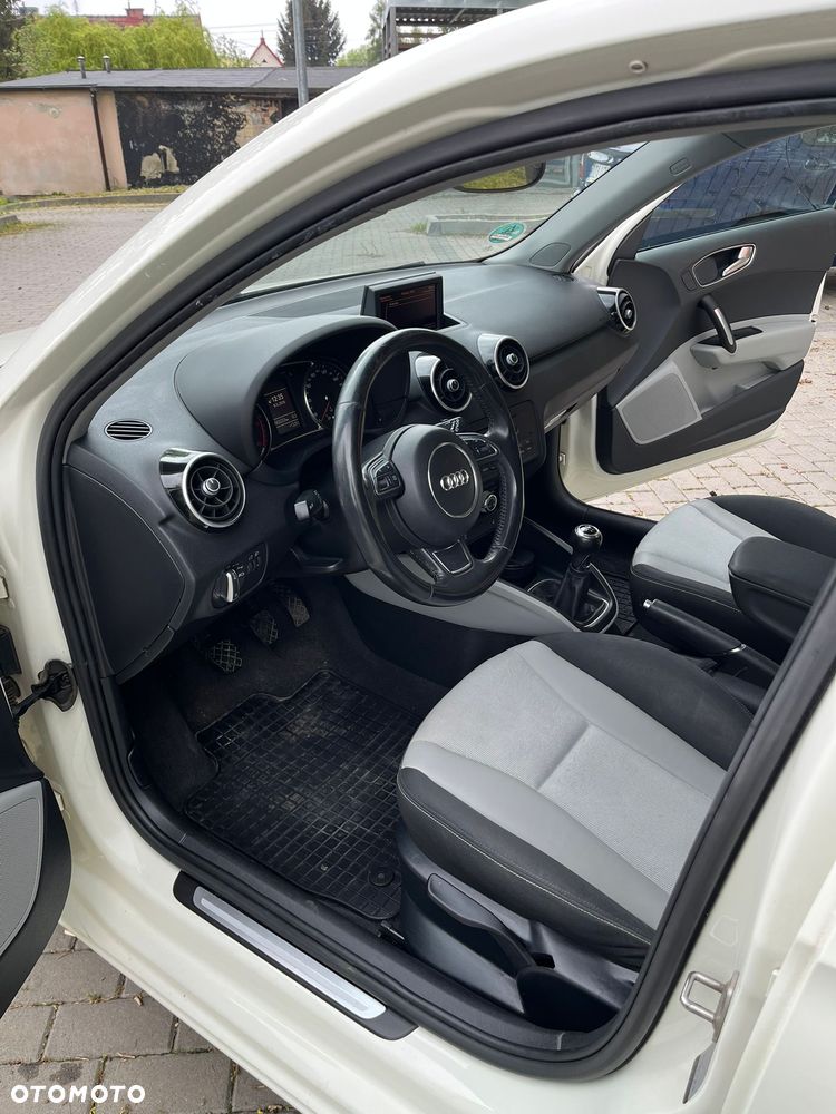Audi A1 Sportback 1.6 TDI Ambition - 10