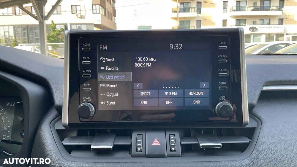 Toyota RAV4 2.5 VVT-iE 4x4 Luxury - 24