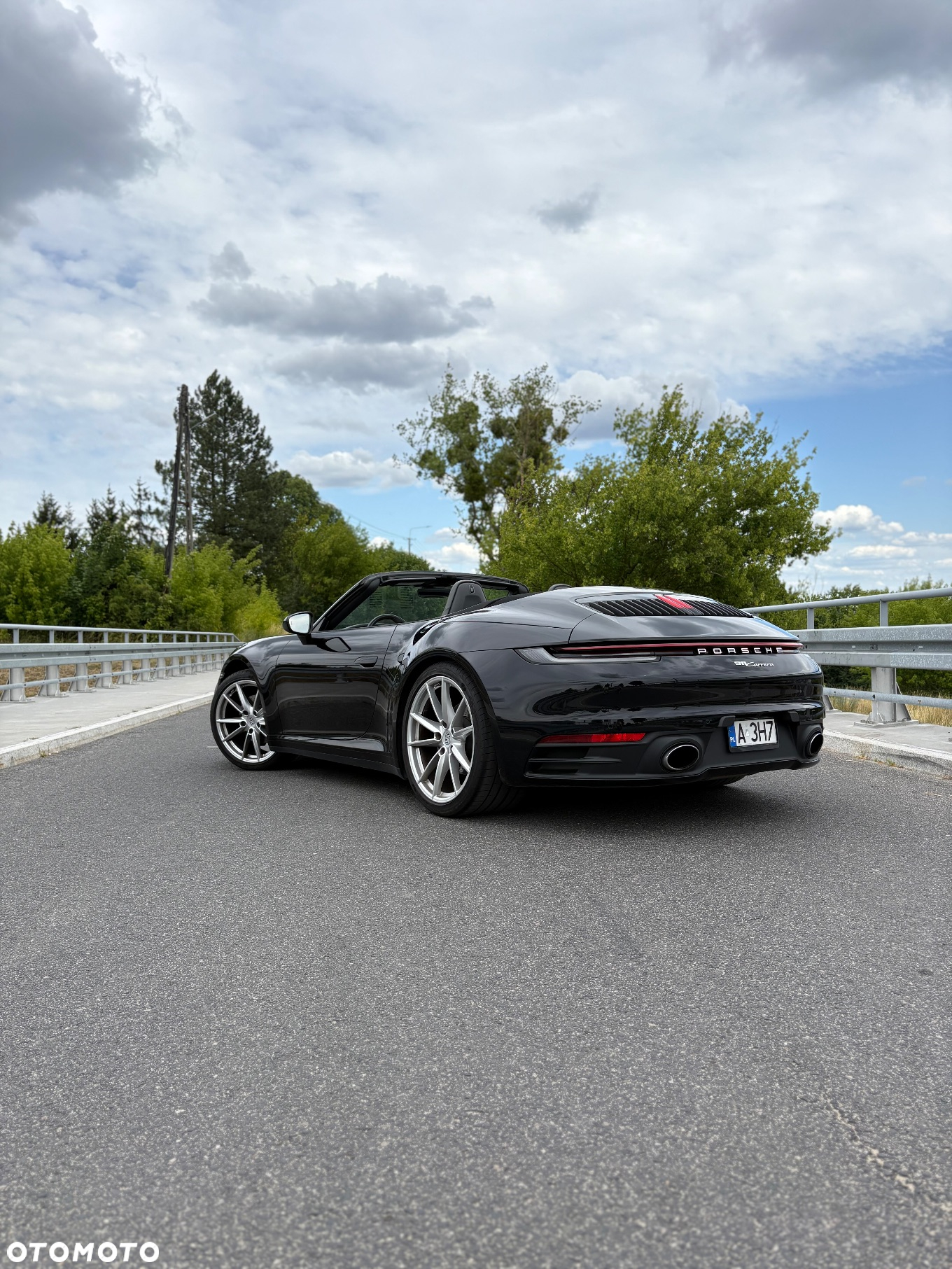 Porsche 911 Carrera Cabrio - 3