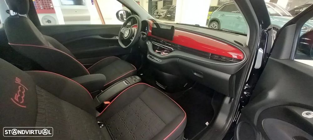 Fiat 500e (RED) - 9