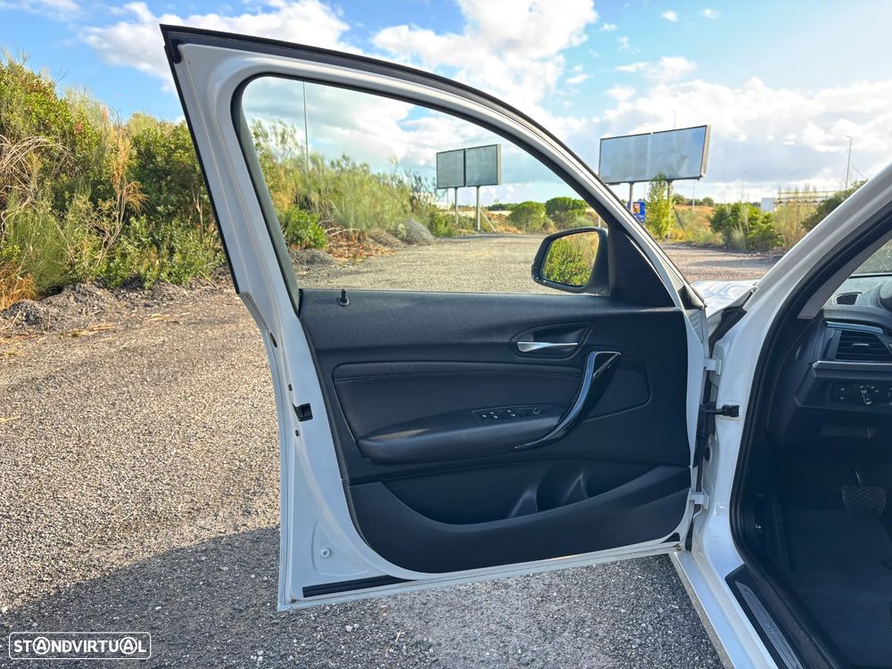 BMW 116 dA Line Sport - 11