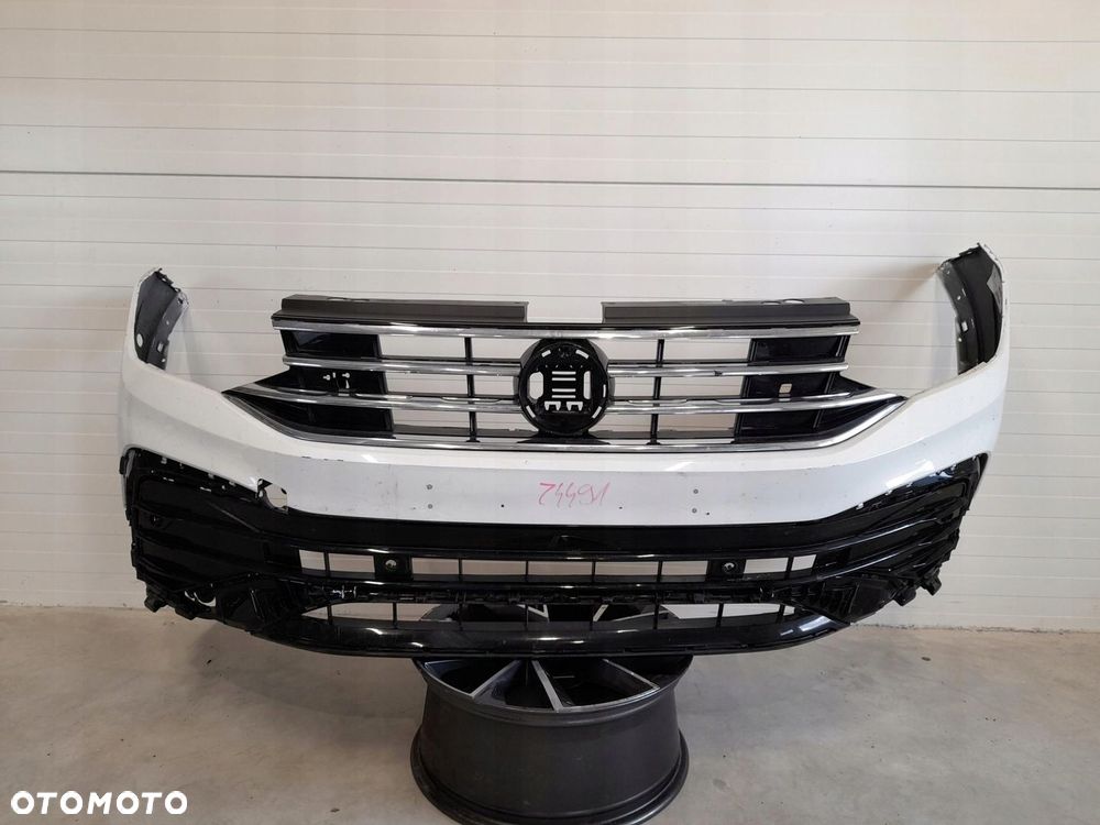 VOLKSWAGEN TIGUAN II 2 5NA LIFT R-LINE ZDERZAK - 4