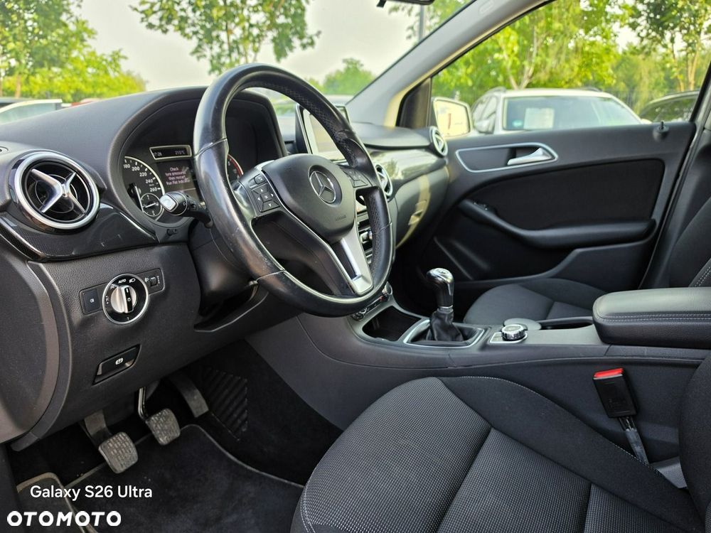 Mercedes-Benz Klasa B 180 CDI (BlueEFFICIENCY) - 26