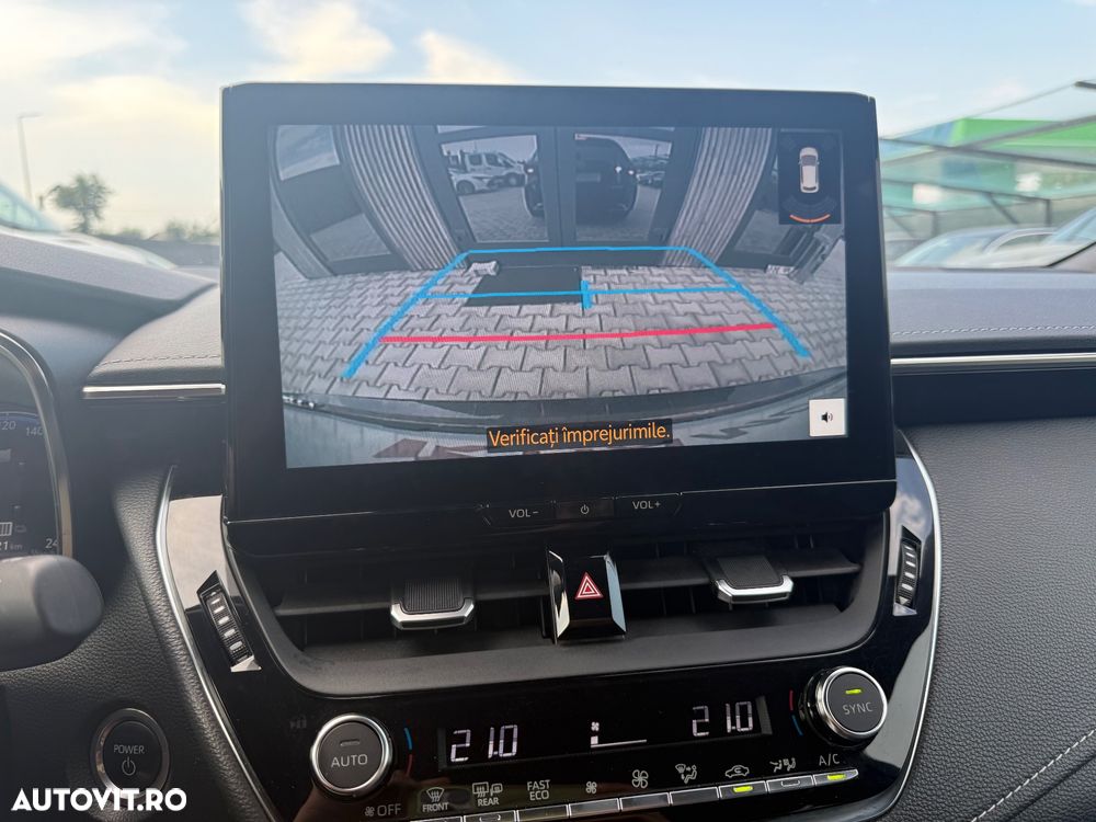 Toyota Corolla 2.0 HSD Exclusive Plus - 12