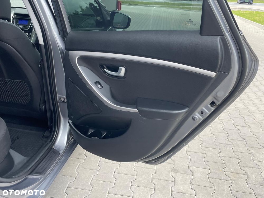 Hyundai i30 i30cw 1.4 UEFA EURO 2012 Edition - 15