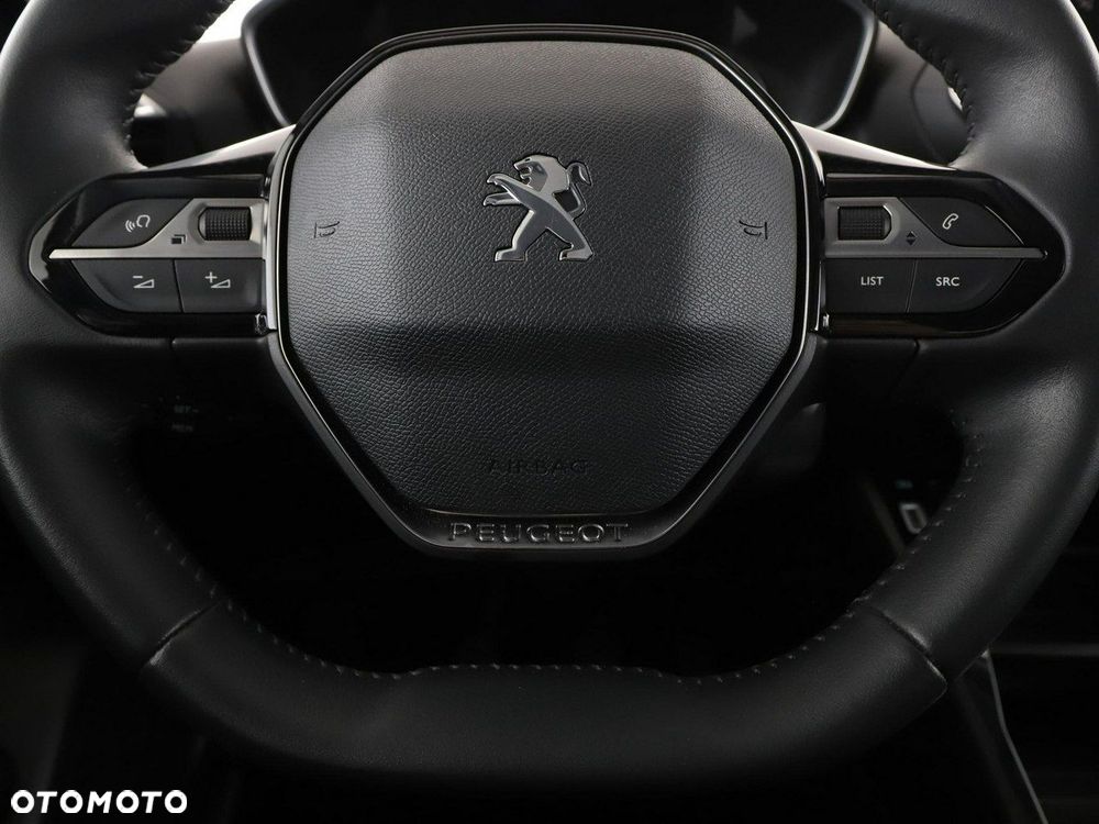 Peugeot 2008 Benzin 100 Allure - 22