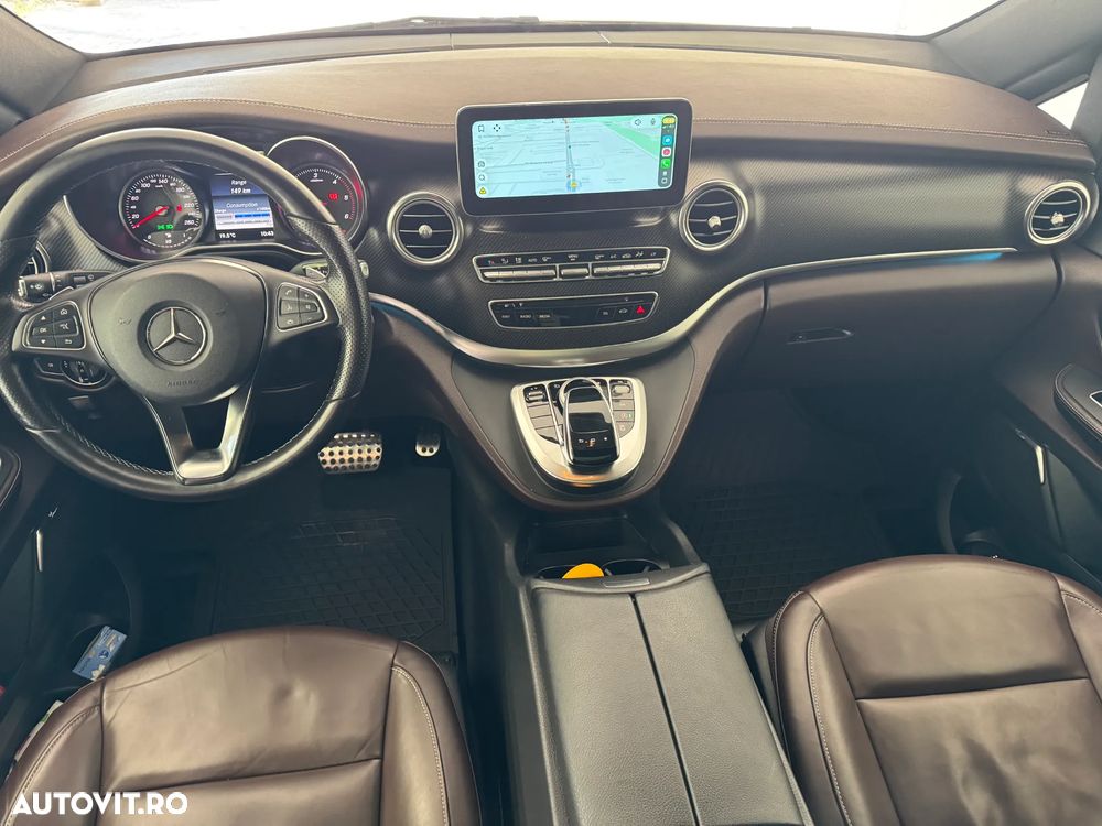 Mercedes-Benz V - 12