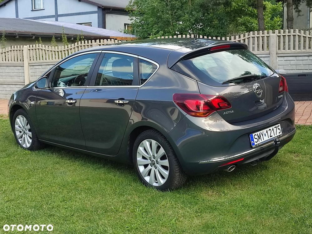 Opel Astra - 2