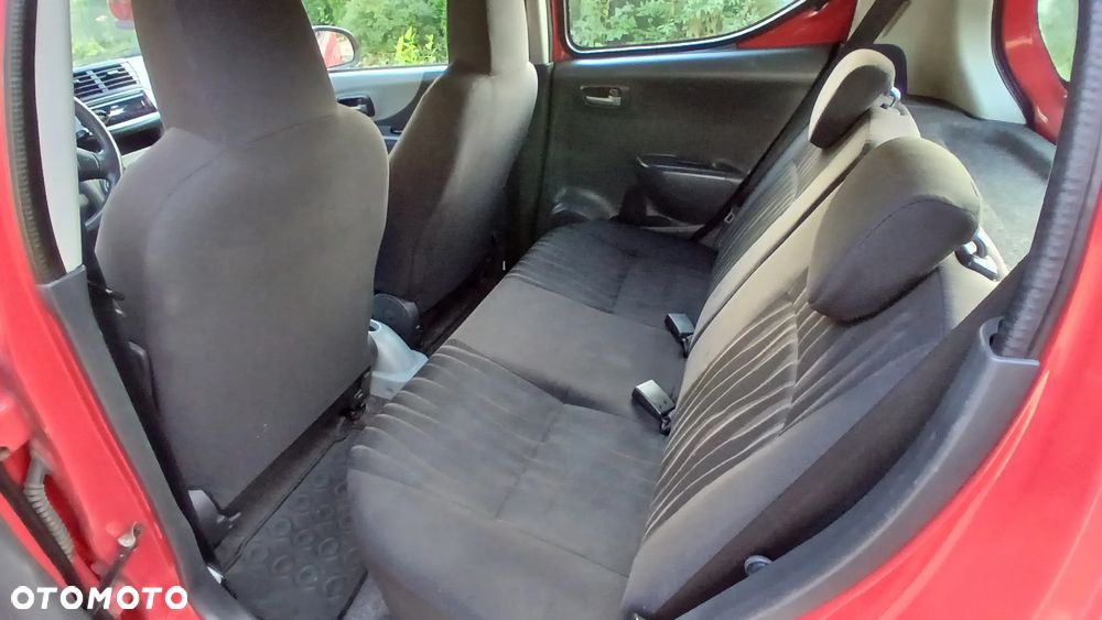 Nissan Pixo - 20