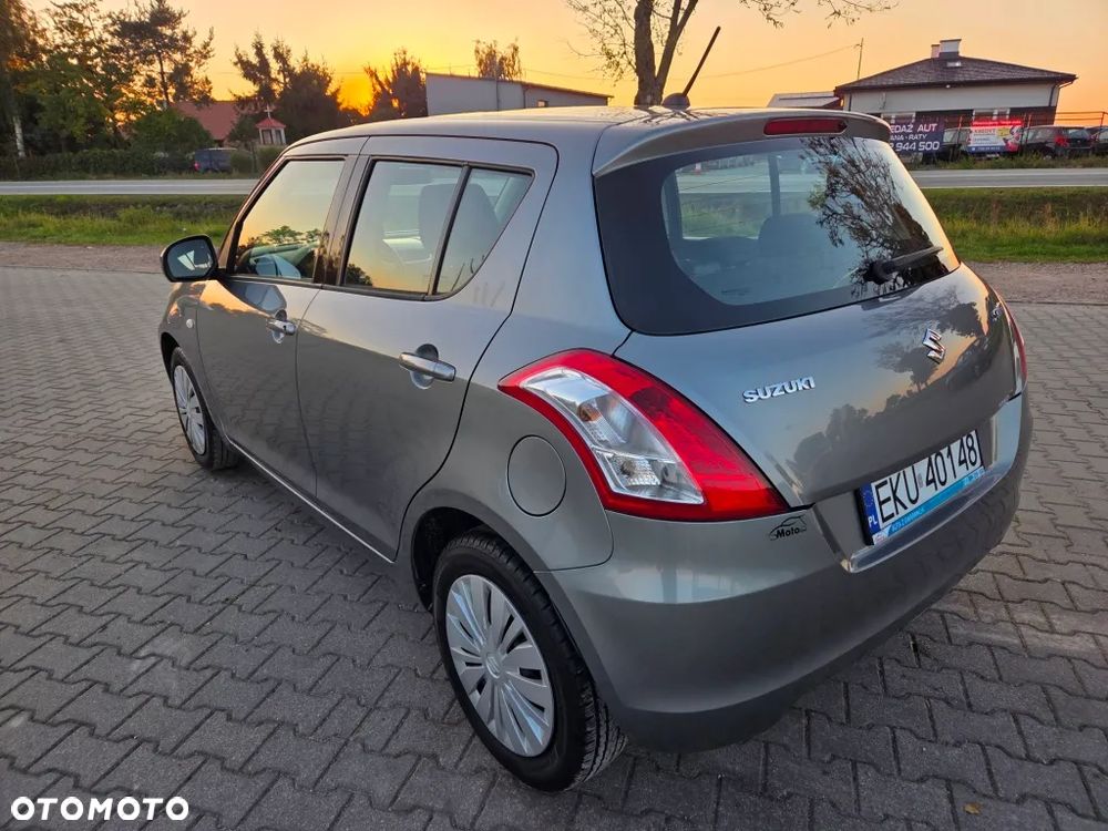Suzuki Swift 1.2 Club - 10