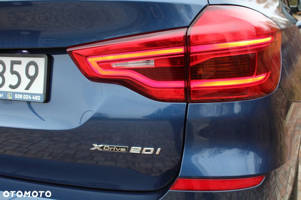 BMW X3 xDrive20i - 12