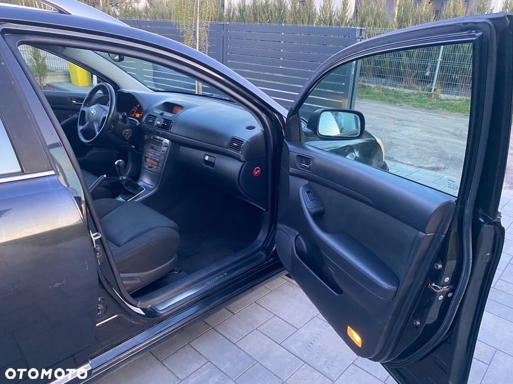 Toyota Avensis 1.8 VVT-i Sol - 26